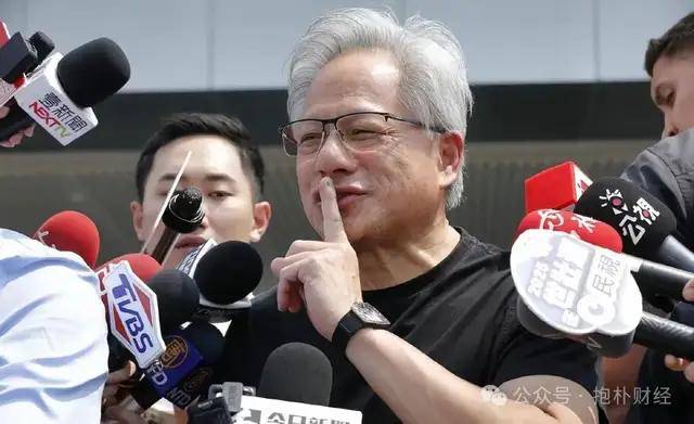 万峰林下纳灰布依风情节举行